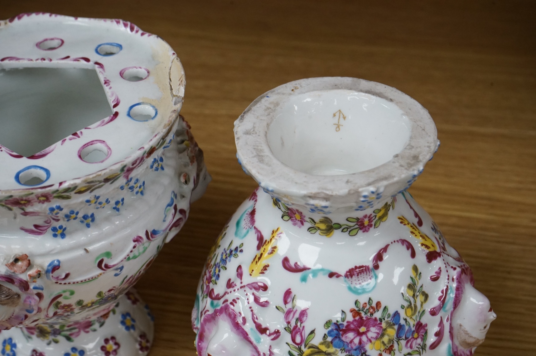 A near pair of Bow style porcelain bough pots, Samson, late 19th century, 12.5cm high